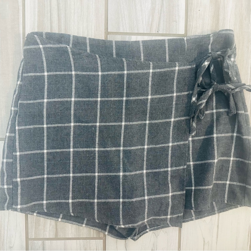 Cotton Candy LA, Gray Plaid Women Skort, Medium